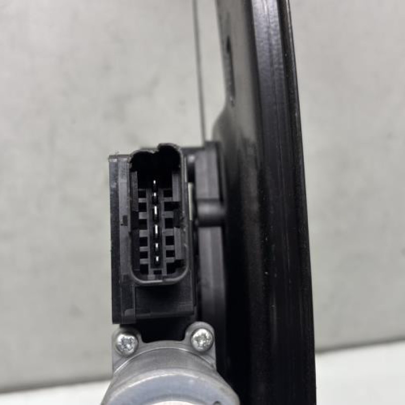 Leve vitre electrique avant gauche RENAULT KADJAR Photo n°4