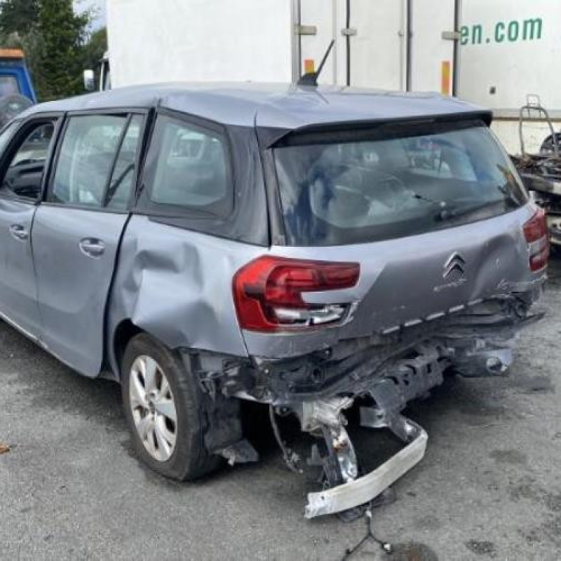Attache ceinture avant droit CITROEN C4 GRAND SPACETOURER Photo n°6