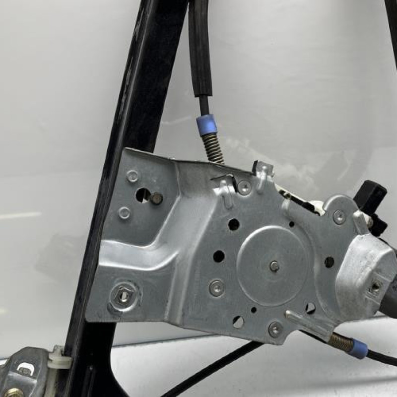 Leve vitre electrique avant gauche VOLKSWAGEN POLO 3 Photo n°2