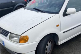 Leve vitre electrique avant gauche VOLKSWAGEN POLO 3