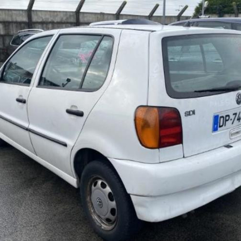 Leve vitre electrique avant gauche VOLKSWAGEN POLO 3 Photo n°18