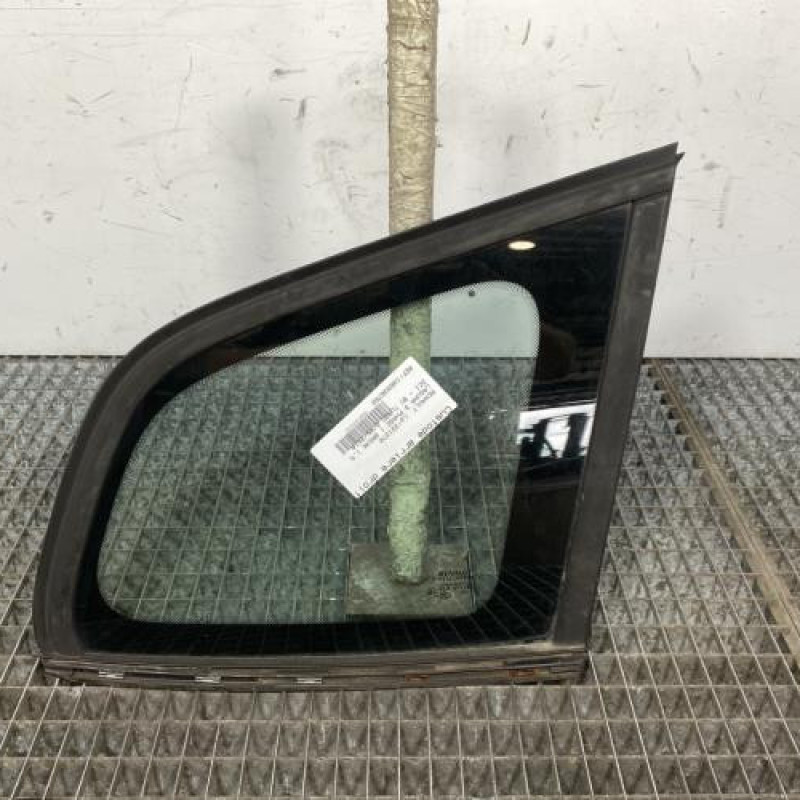 Custode arriere droit RENAULT LAGUNA 3 Photo n°1