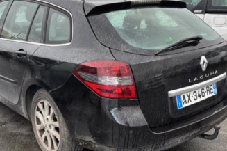 Custode arriere droit RENAULT LAGUNA 3