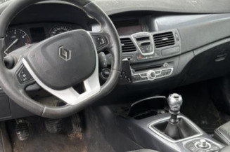 Custode arriere droit RENAULT LAGUNA 3