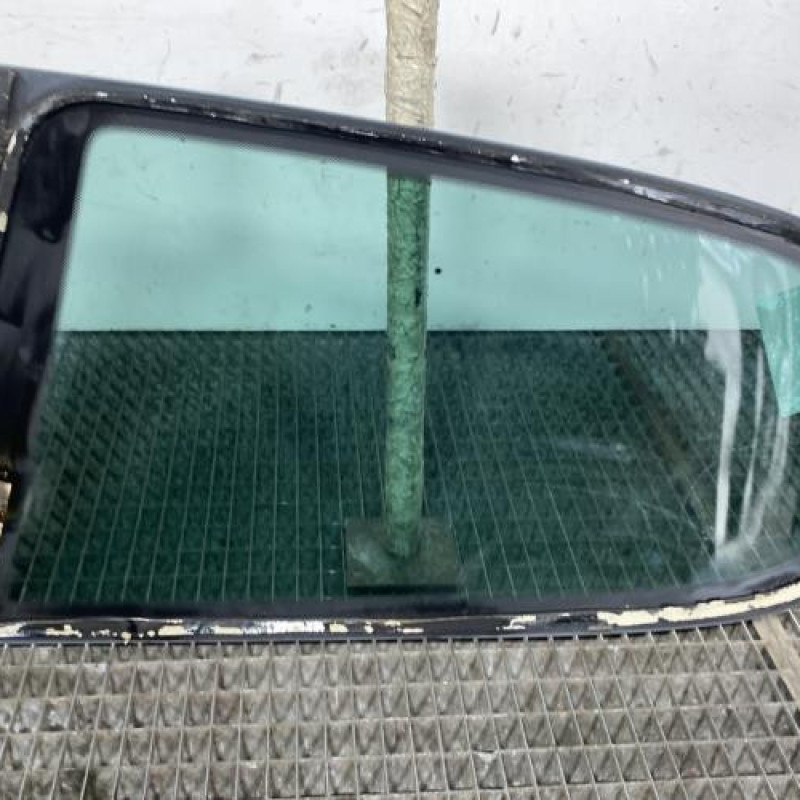Custode arriere droit VOLKSWAGEN GOLF 5 Photo n°4