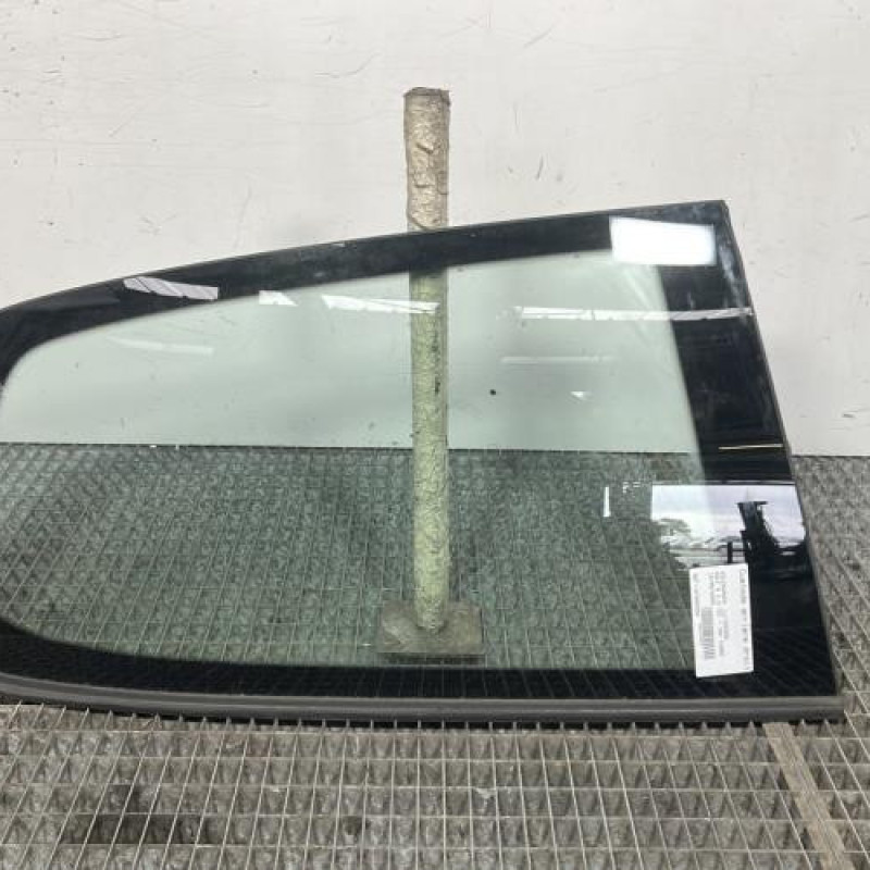 Custode arriere droit VOLKSWAGEN GOLF 6 Photo n°1