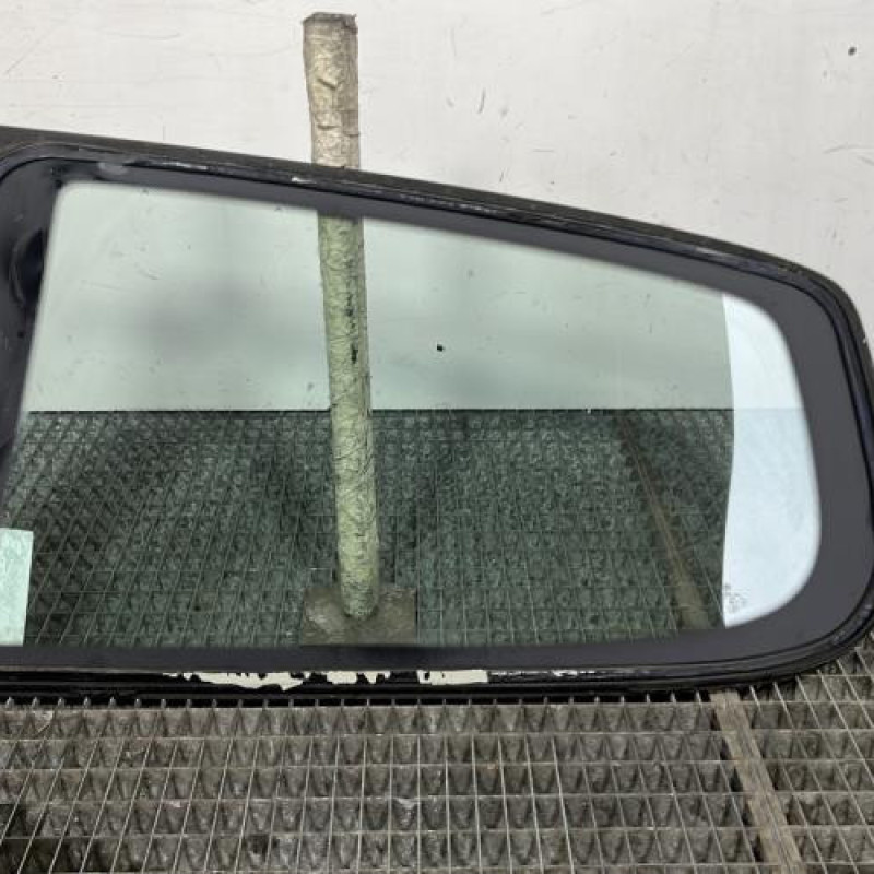 Custode arriere droit VOLKSWAGEN GOLF 6 Photo n°4