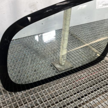 Custode arriere droit TOYOTA YARIS 1