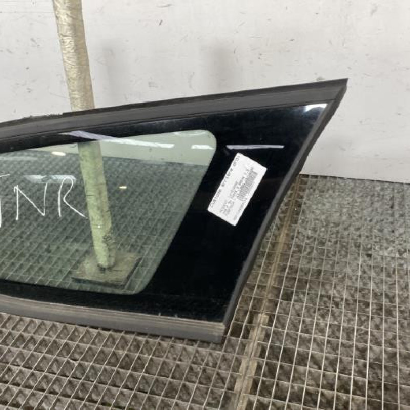 Custode arriere droit PEUGEOT 308 2 SW Photo n°3