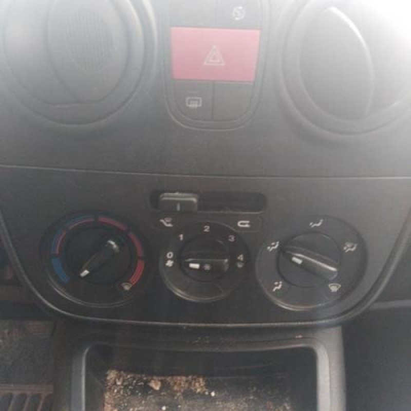 Aile avant droit PEUGEOT BIPPER Photo n°8