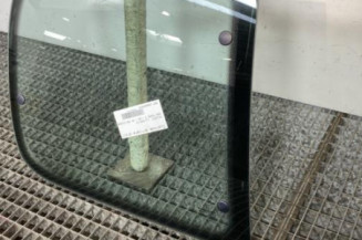 Custode arriere droit PEUGEOT 205