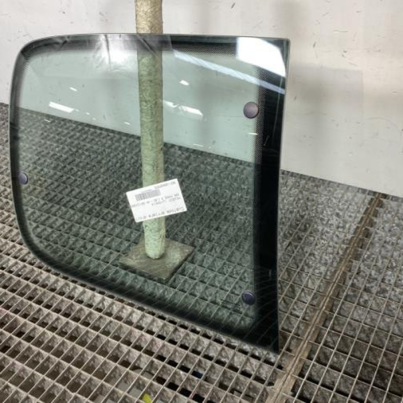 Custode arriere droit PEUGEOT 205 Photo n°3