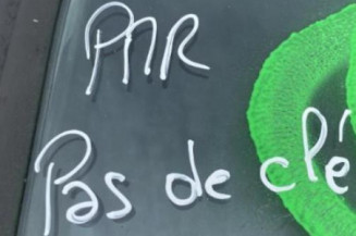 Custode arriere droit PEUGEOT 205