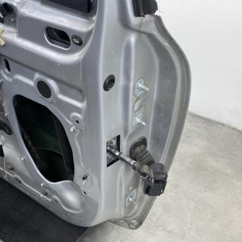 Porte avant gauche RENAULT CLIO 4 Photo n°5