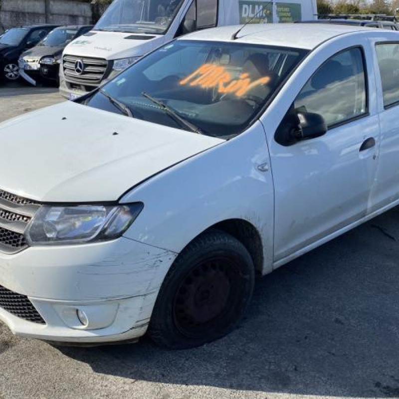 Attache ceinture avant droit DACIA SANDERO 2 Photo n°11