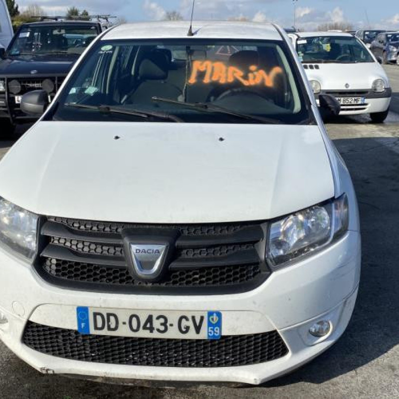 Attache ceinture avant droit DACIA SANDERO 2 Photo n°18