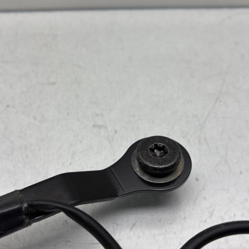 Attache ceinture avant droit RENAULT KADJAR Photo n°2