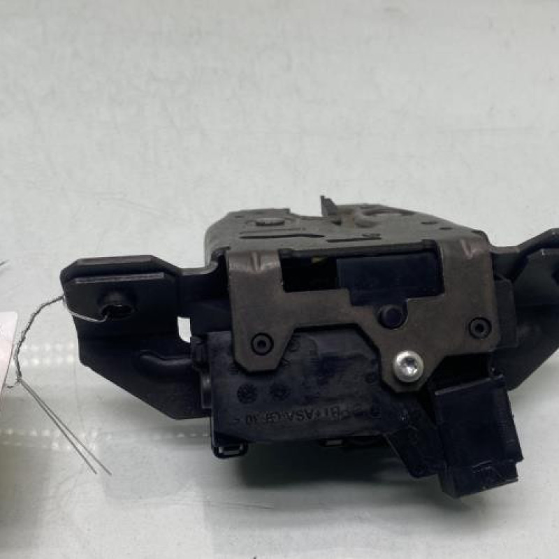 Serrure de hayon VAUXHALL ASTRA H Photo n°1