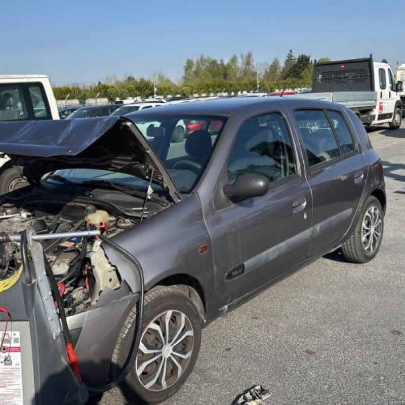 Moteur RENAULT CLIO 2 Photo n°1