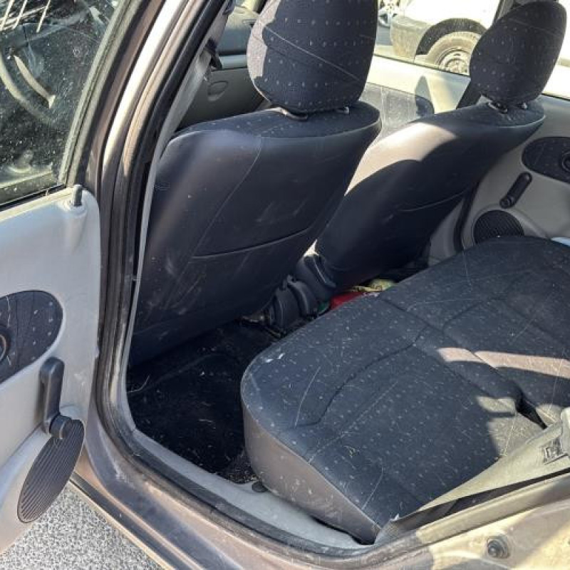 Moteur RENAULT CLIO 2 Photo n°15