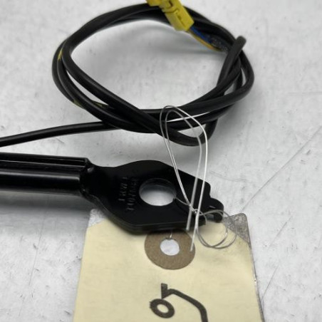 Attache ceinture avant gauche MERCEDES CLASSE C 204