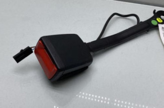 Attache ceinture avant gauche VOLKSWAGEN POLO 6