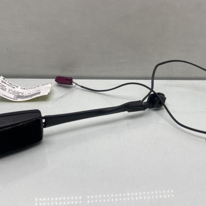 Attache ceinture avant gauche FORD FOCUS 3 Photo n°1