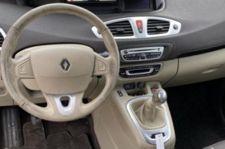 Serrure de coffre RENAULT SCENIC 3