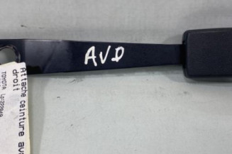 Attache ceinture avant droit TOYOTA YARIS 1 Photo n°1