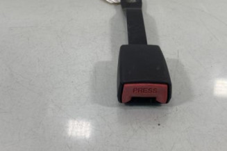Attache ceinture avant droit SUZUKI ALTO 3