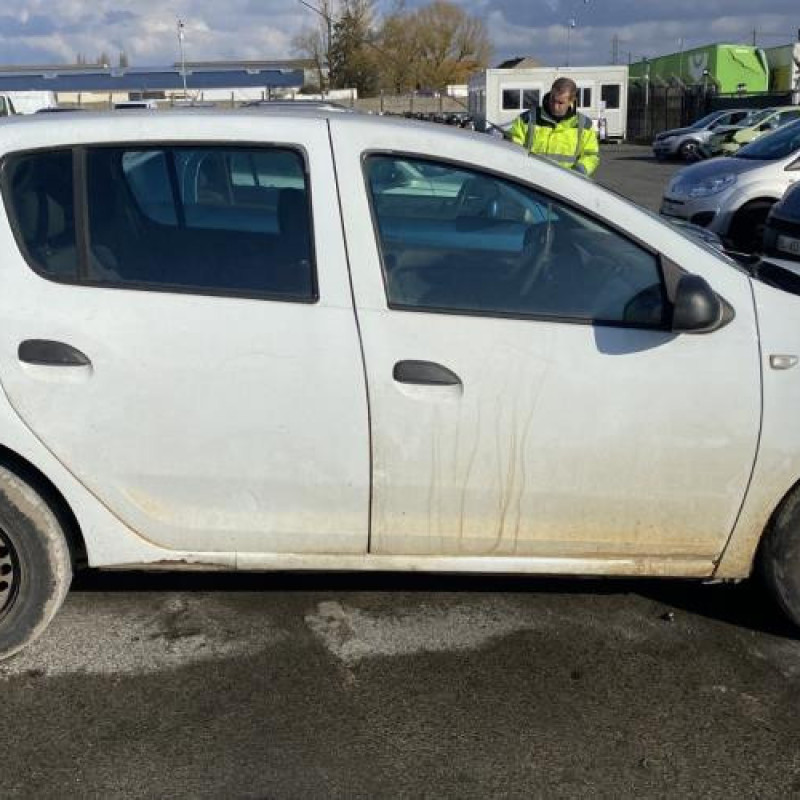 Poignee porte arriere droit DACIA SANDERO 2 Photo n°17