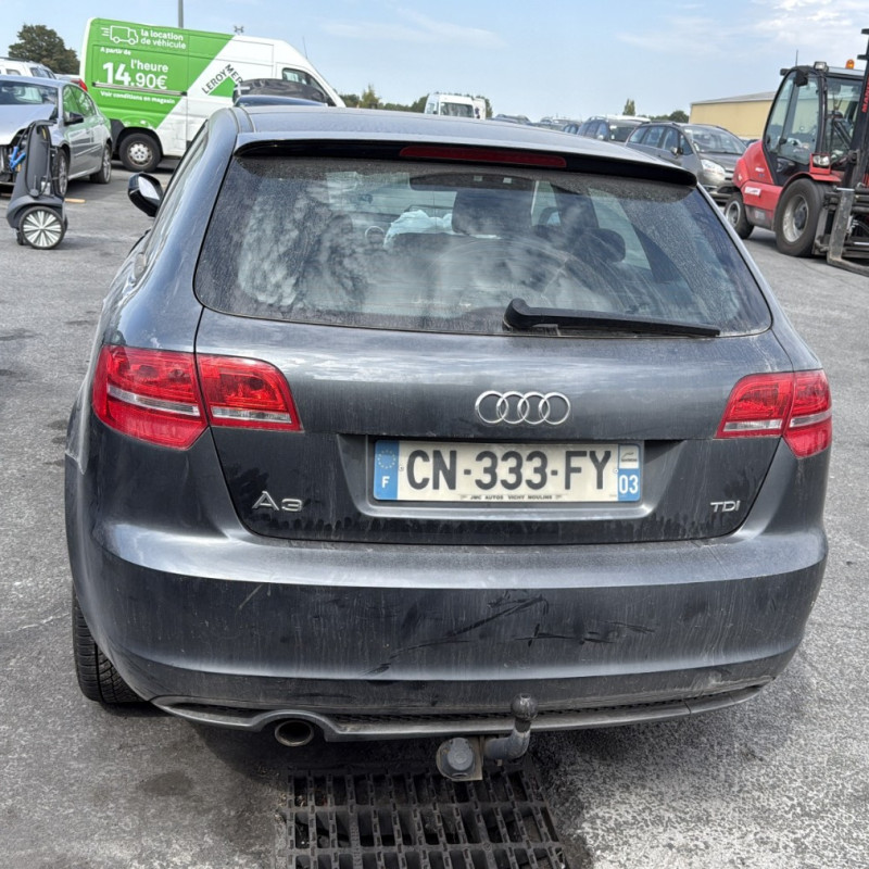AUDI A3 2 SPORTBACK PHASE 2 2.0 TDI - 16V TURBO Photo n°5