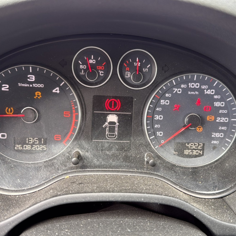 AUDI A3 2 SPORTBACK PHASE 2 2.0 TDI - 16V TURBO Photo n°19