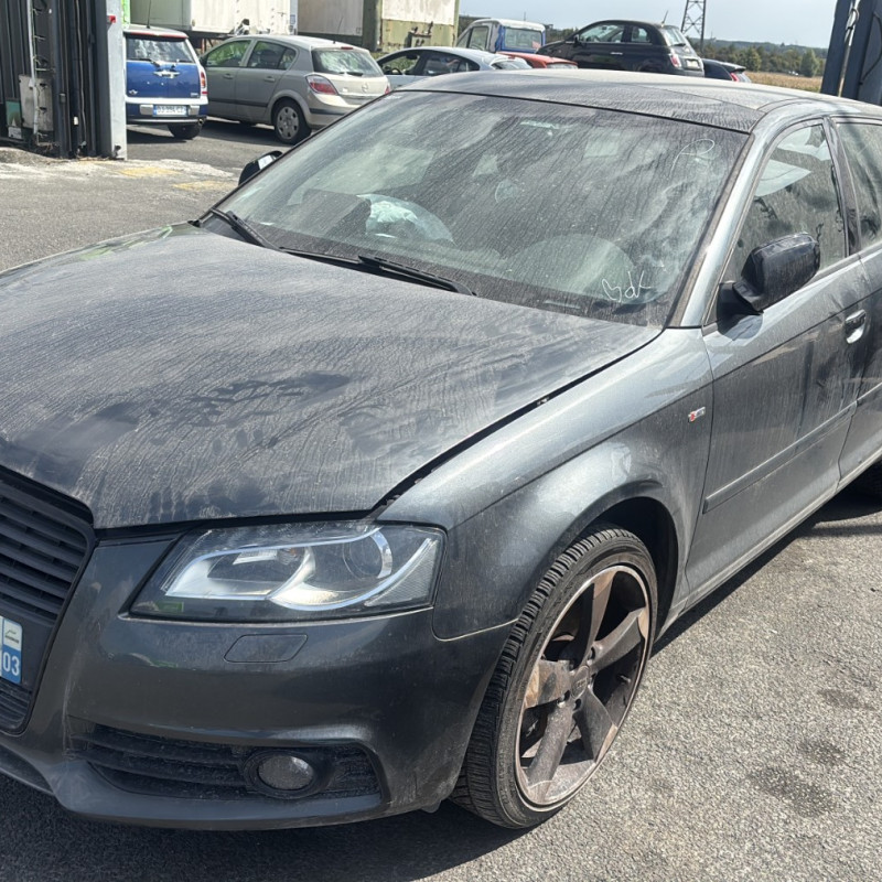 AUDI A3 2 SPORTBACK PHASE 2 2.0 TDI - 16V TURBO Photo n°24