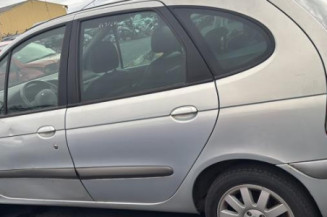 Pivot de moyeu avant droit RENAULT SCENIC 1