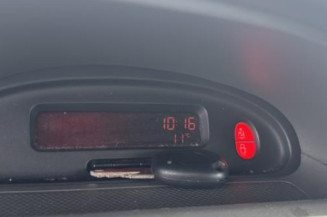 Pivot de moyeu avant droit RENAULT SCENIC 1