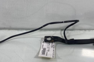 Attache ceinture avant gauche SUZUKI ALTO 3 Photo n°1