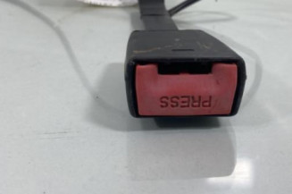 Attache ceinture avant gauche SUZUKI ALTO 3