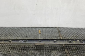 Baguette de porte avant droite PEUGEOT 207