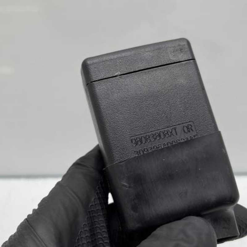 Attache ceinture centrale avant PEUGEOT EXPERT 4 Photo n°5