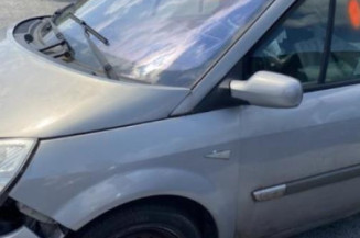 Custode arriere droit RENAULT SCENIC 2