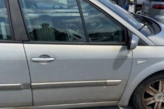 Custode arriere droit RENAULT SCENIC 2