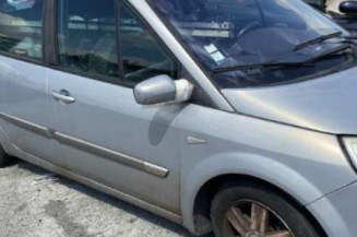Custode arriere droit RENAULT SCENIC 2