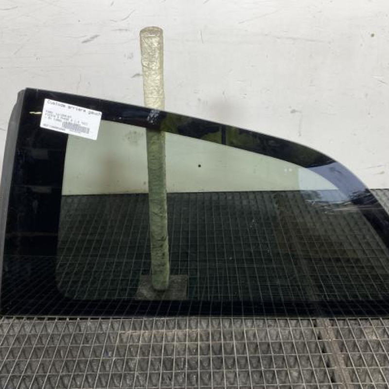 Custode arriere gauche FORD FIESTA 5 Photo n°1