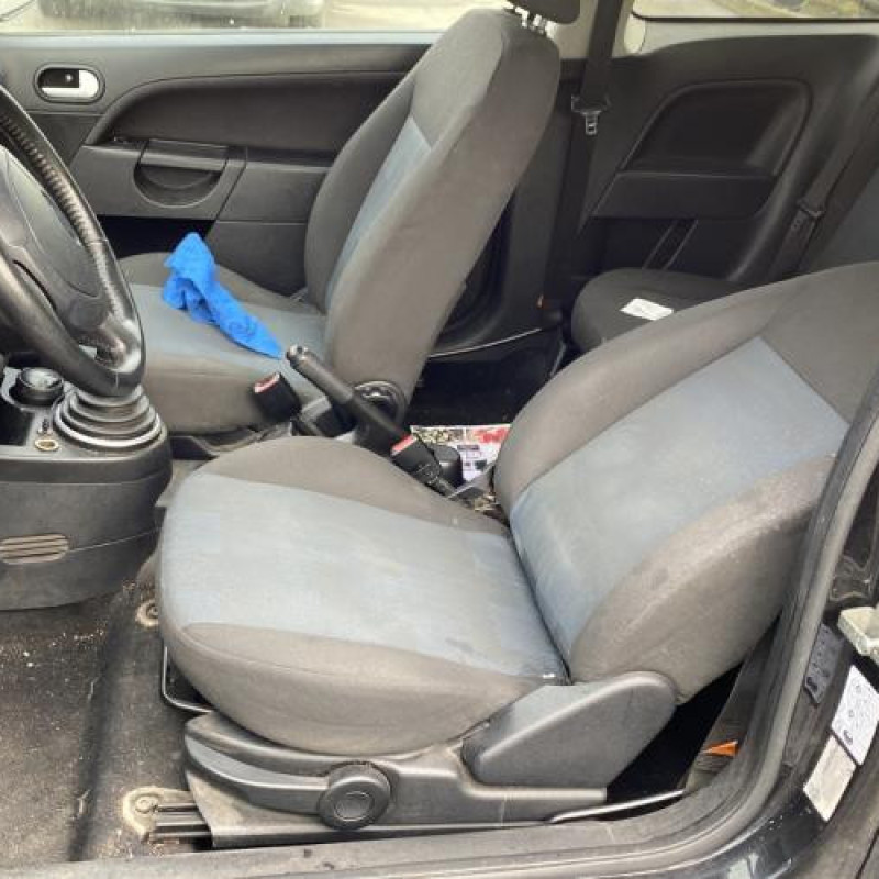 Custode arriere gauche FORD FIESTA 5 Photo n°15