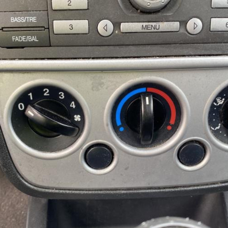 Custode arriere gauche FORD FIESTA 5 Photo n°19