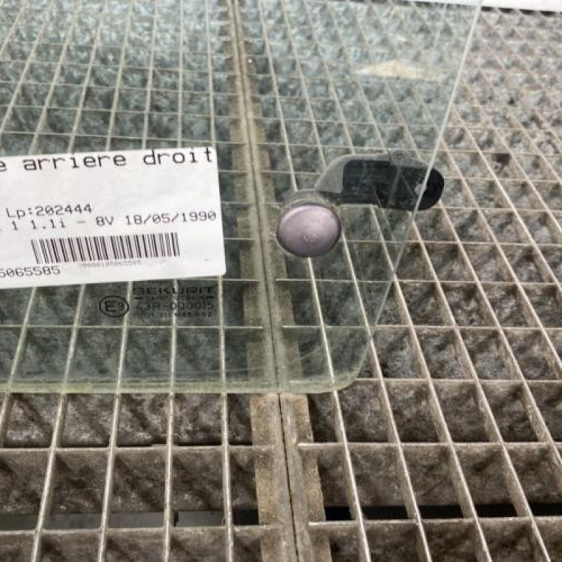 Custode arriere droit CITROEN AX Photo n°4