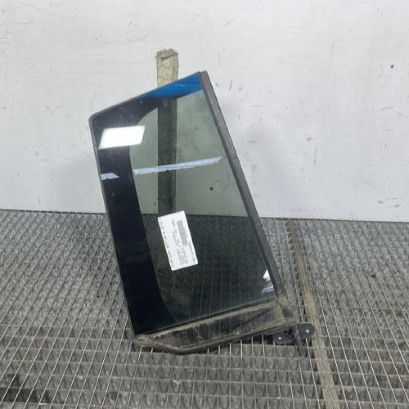 Custode arriere droit (porte) VOLKSWAGEN TOURAN 3 Photo n°1