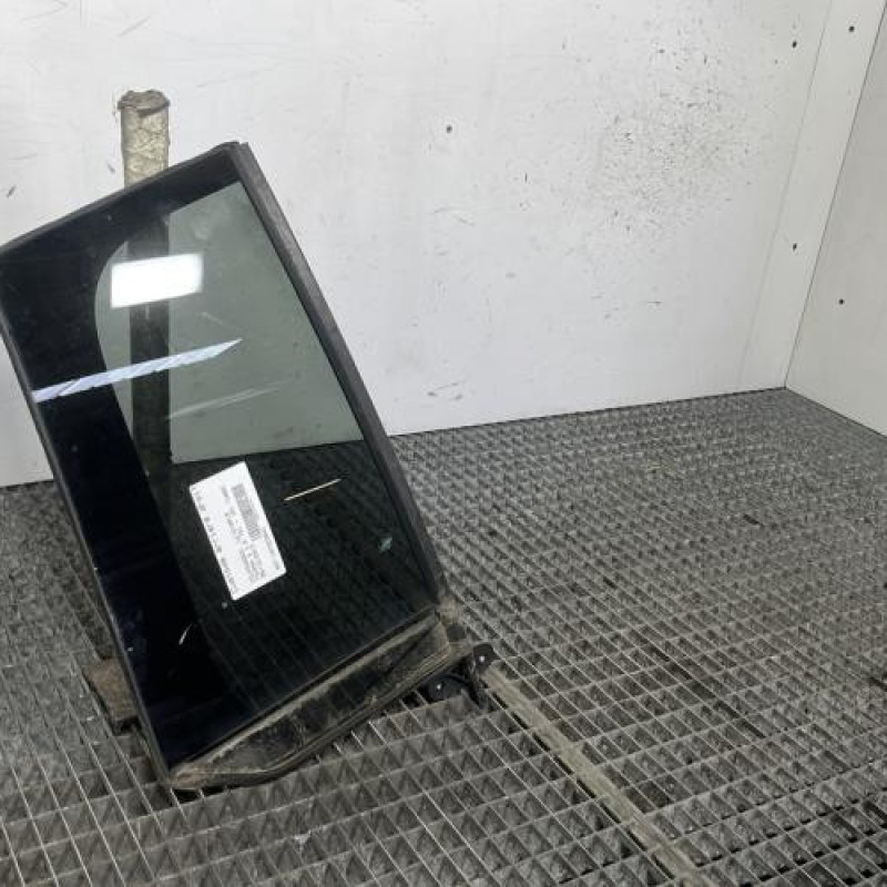 Custode arriere droit (porte) VOLKSWAGEN TOURAN 3 Photo n°2