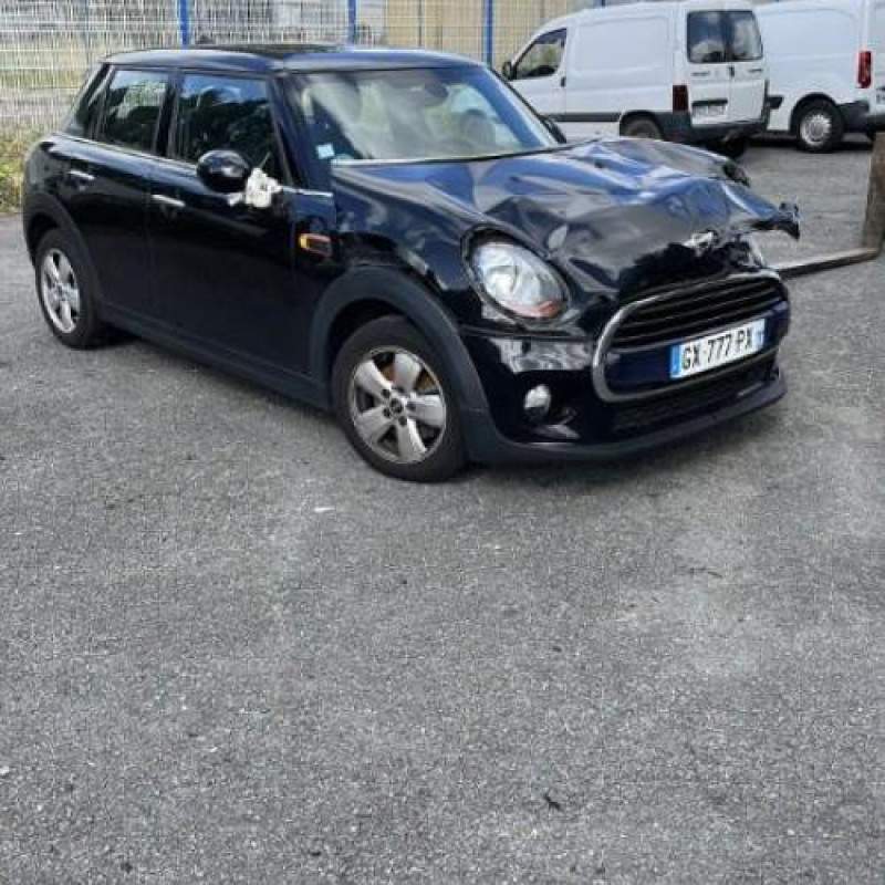 Custode arriere gauche MINI MINI 3 F55 Photo n°17